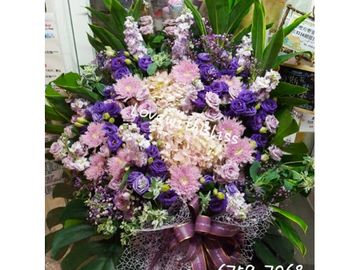 粉紅萬壽菊,紫玫瑰,紫色桔梗,紫色麝香