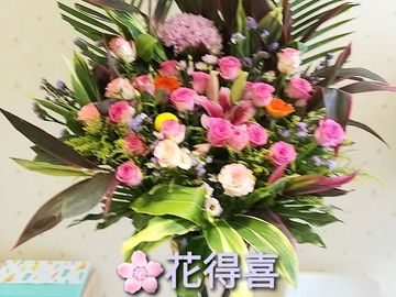 玫瑰,太陽菊,繡球, 開張花籃