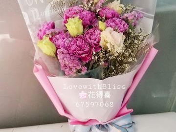 紫色,康乃馨,香檳桔梗,黃水晶,毋忘我,康乃馨花束,母親節花束