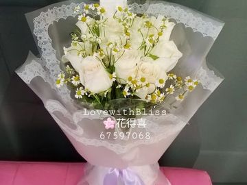 大朵白玫瑰,蜜蜂小菊