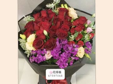 紅玫瑰,紅色小玫瑰,桔梗花,紫色美女櫻,葉上花