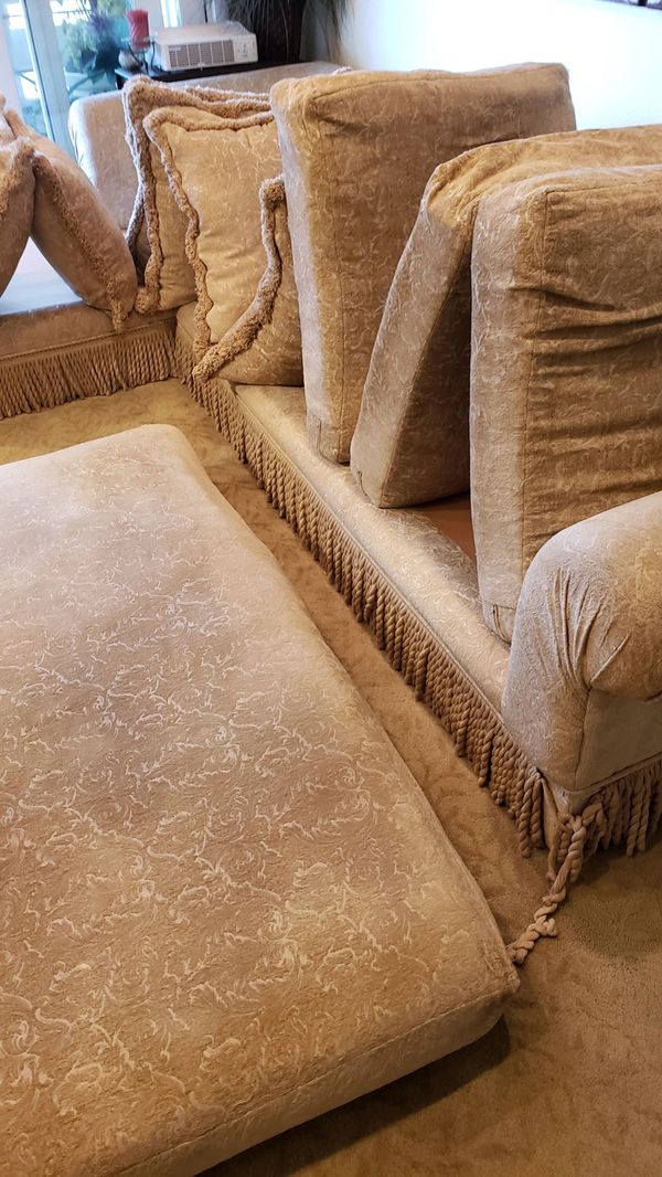 leather upholstery cleaning service