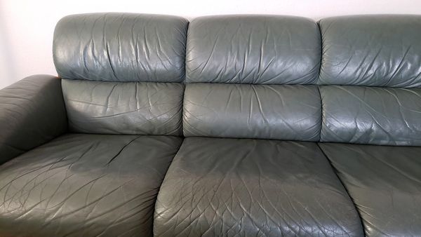 leather couch cleaning service
