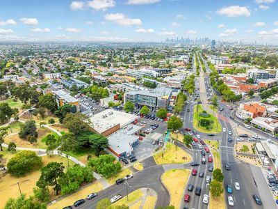 Aerial view of Essendon near Mount Alexander Road - window cleaning Essendon, Melbourne