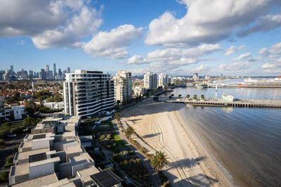 Port Melbourne waterfront apartments near Station Pier - window cleaning Port Melbourne