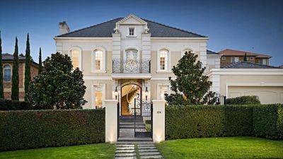 Elegant family home near the Maribyrnong River, Avondale Heights - window cleaning Avondale Heights