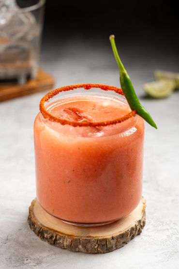 Chilli Guava Chatkara
Spicy, chatpata and impossible to ignore.