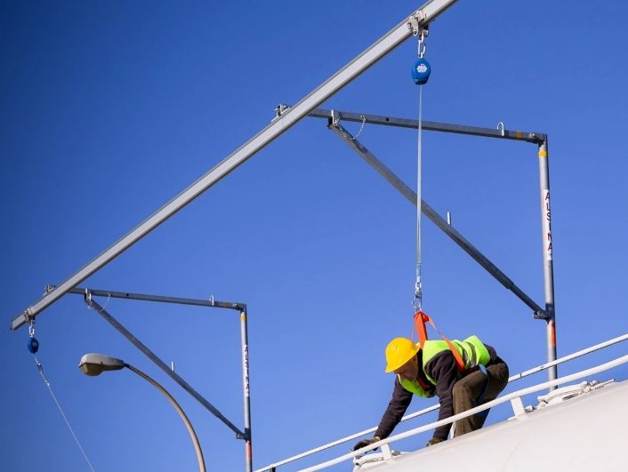 Alsina Alsipercha & Alupercha Rail System, overhead anchor point, fall protection, Aluminum