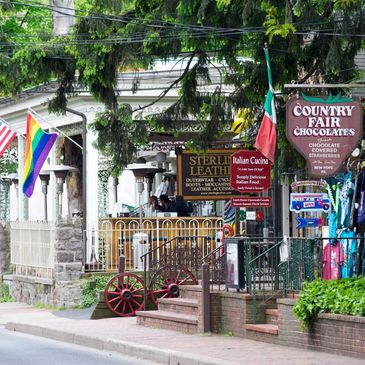 Shopping is a fav activity at the New Hope writing retreat.