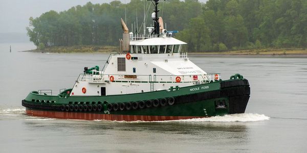 A tugboat on a river in Washington