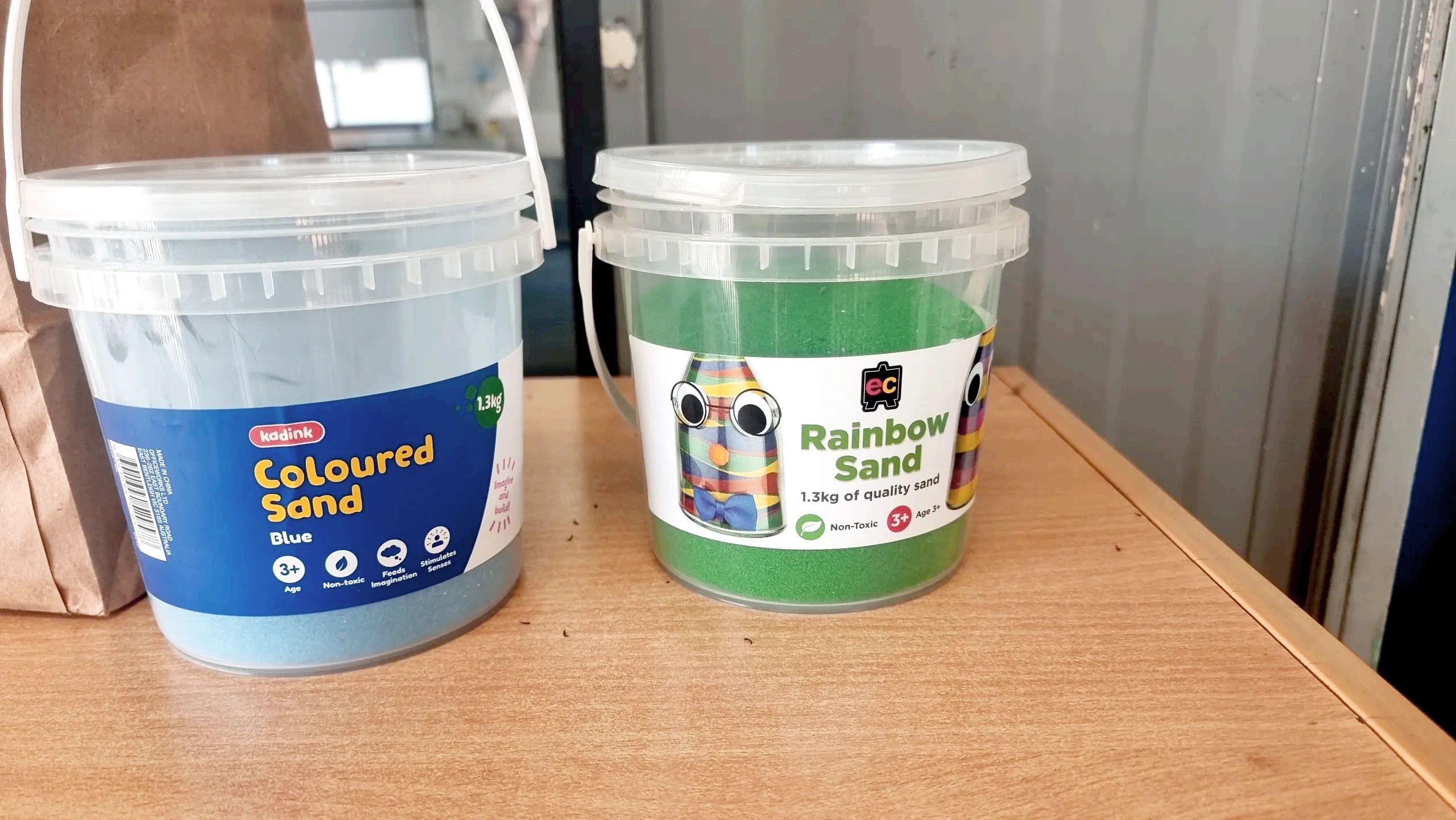 asbestos coloured sand