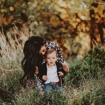 sweet family photo for family testimony