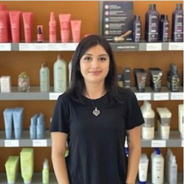 Amanda has been doing hair since 2016 when she graduated from Salon Success in California. She moved