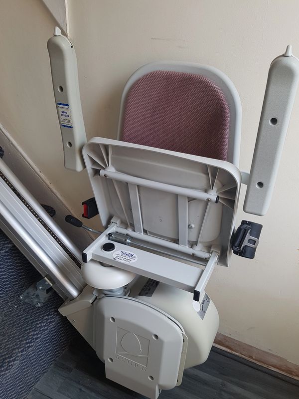 Stairlift removal, Removal of a stairlift