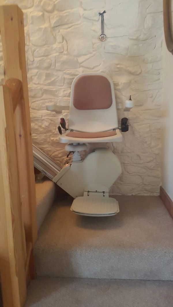 Step by Step our Reconditioned Brooks Acorn Stairlift help you maintain mobility