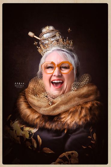 Bee Queen Hive Hearthstone business honey photography buzz Napanee Hay Bay Kingston Belleville photo