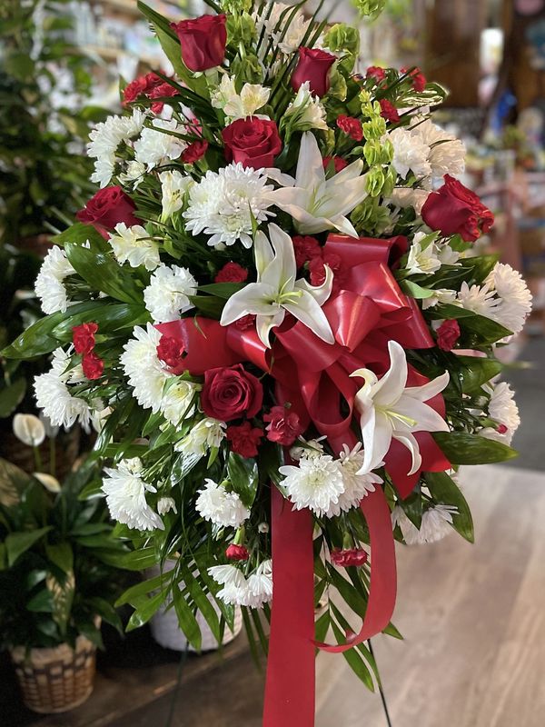 red & white standing spray