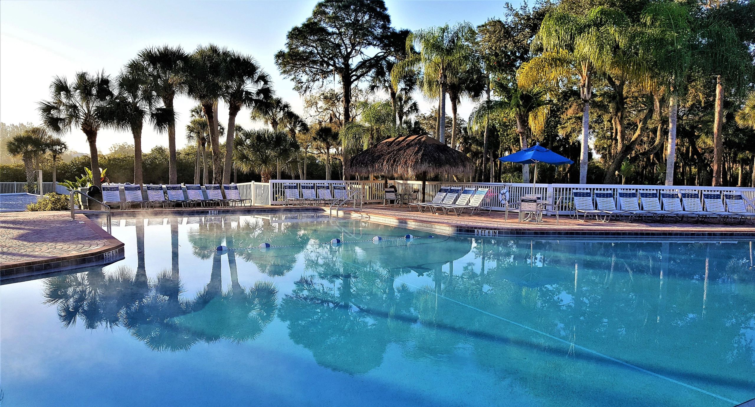 Palm Beach Motorcoach Resort, Area Guide