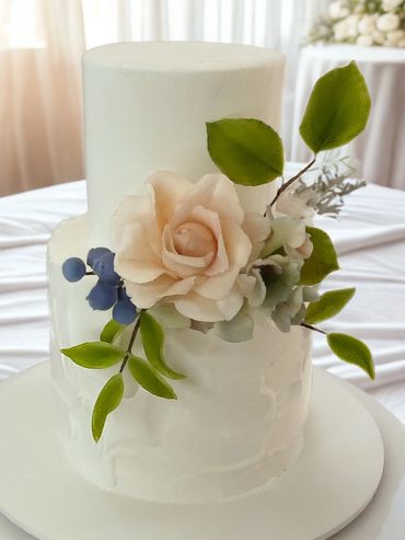 Cutting cake for wedding
