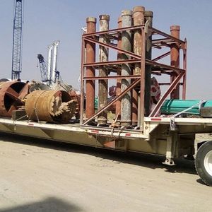 SEMI-LOW BOY REMOLQUE DE 15 MTS. DE LARGO CON CAPACIDAD DE CARGA DE 35 TONELADAS