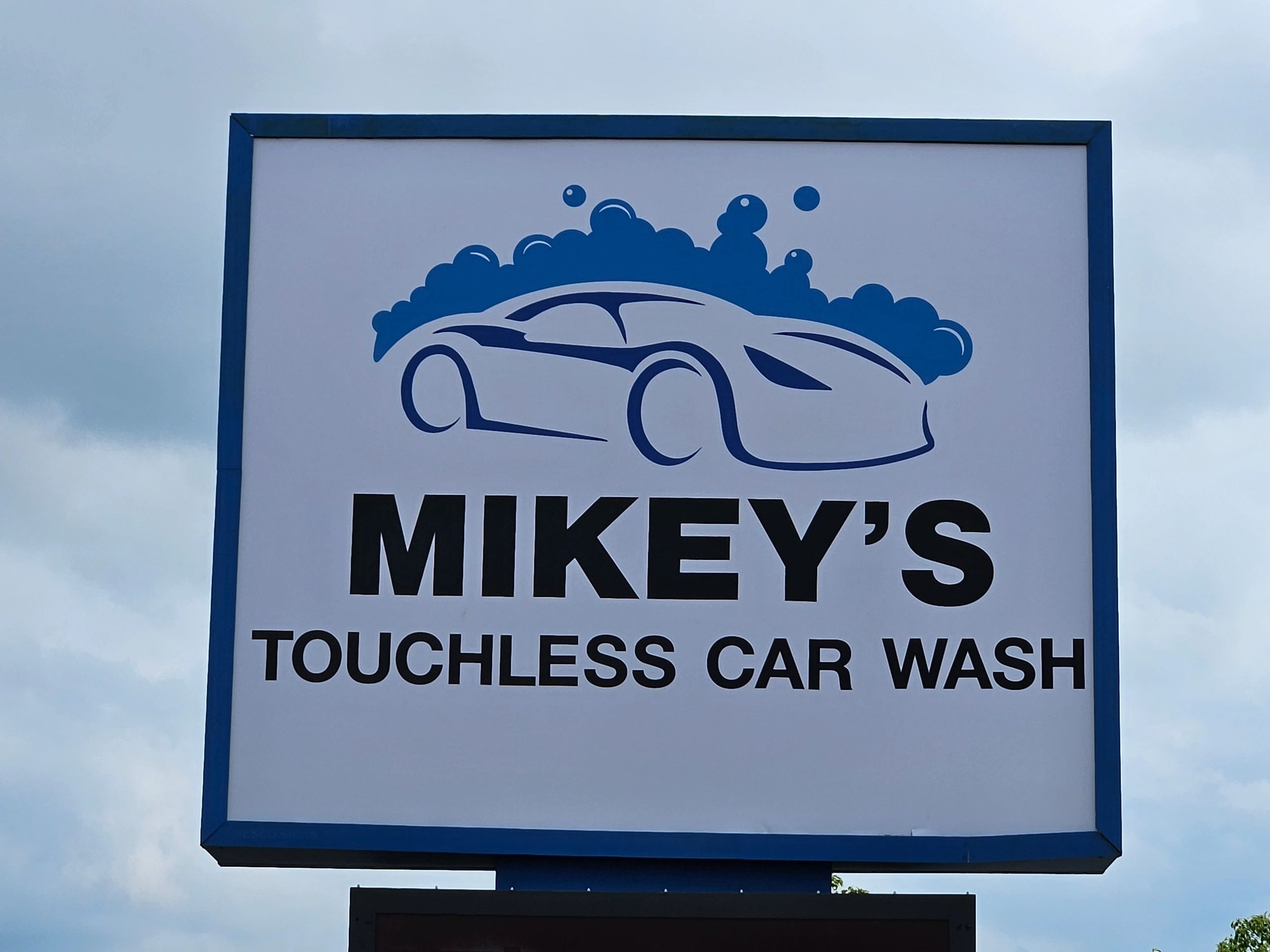 Touchless Car Wash, Mike's Mobil