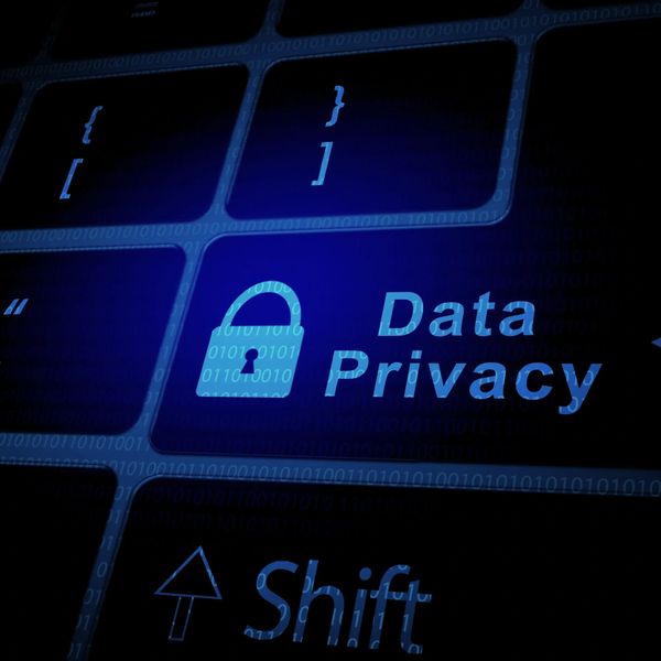 a data privacy button on a computer keyboard