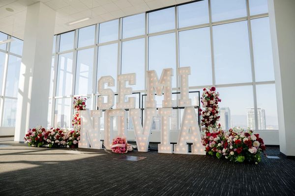 los angeles proposal, marry me decoration, roof top proposal decoration