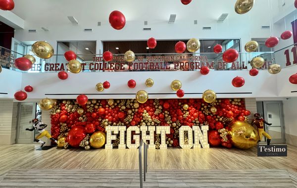 usc balloons decoration college football recruiting