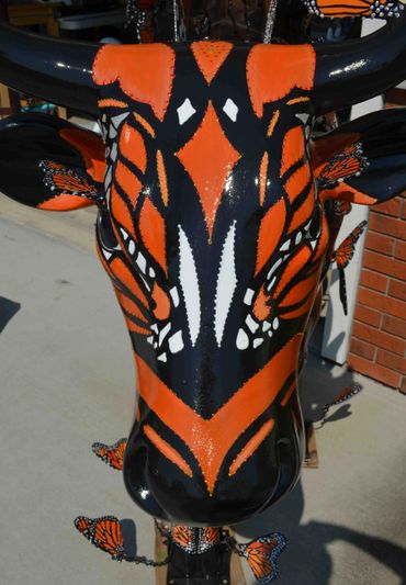 Monarch butterfly art design for Moo Monarch cow for Cow Parade SLO by the artist Deprise Brescia