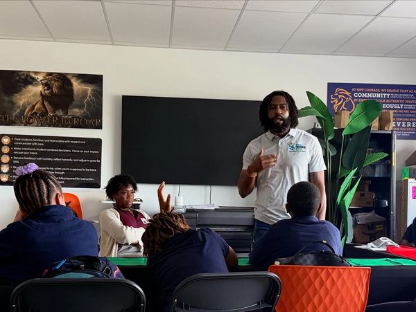 Igniting Potential at KIPP Courage: Day One of the Mind Matters Pilot 🛡️🚀
Day one is in the books!