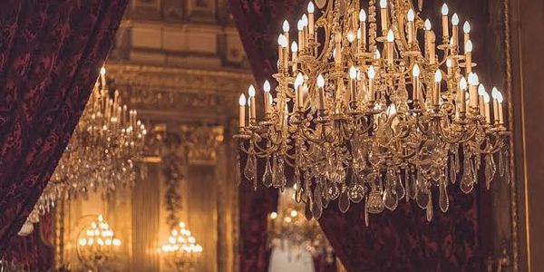 Classic Chandelier, gold chandelier, chandelier in egypt, chandelier Cairo, chandelier price, roof