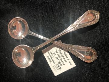 Lily pattern - Pair of Electroplated salt spoons.  Walker & Hall 1892. 
SN 103740-0