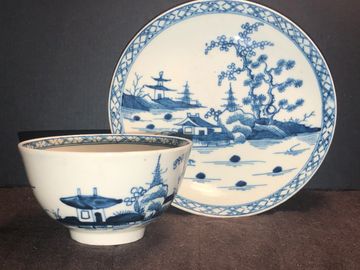 Scarce Worcester tea bowl & saucer. Cannon ball pattern C1760
SN 6010-19