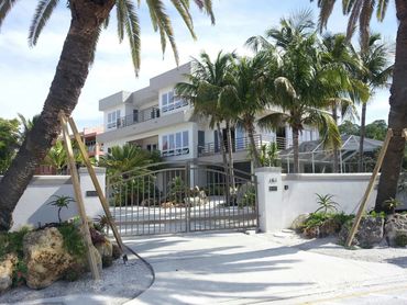 Exterior painting on Saint Armands