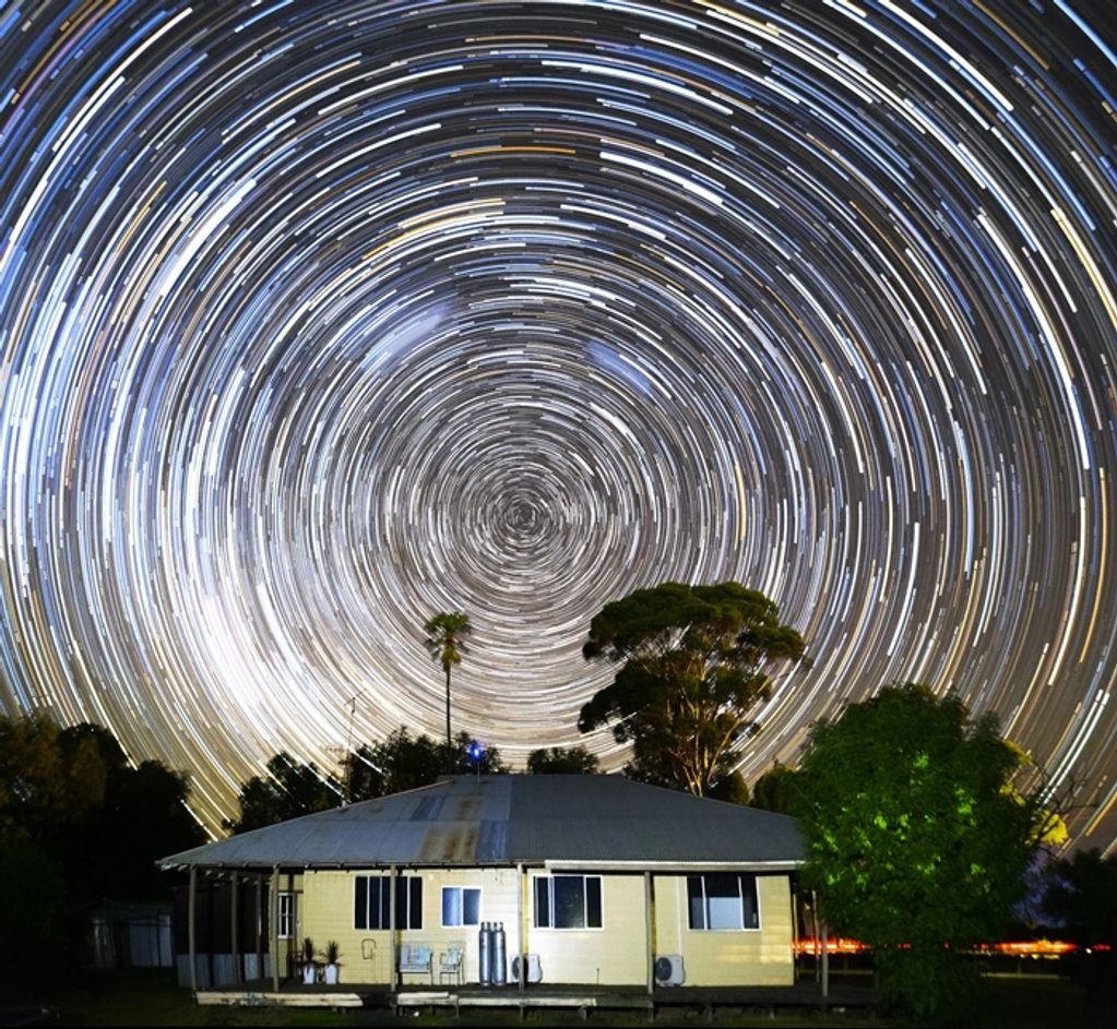 60 1 minute exposures of star trails over a farmhouse near Cohuna taken with a Canon 6D & 14mm lens