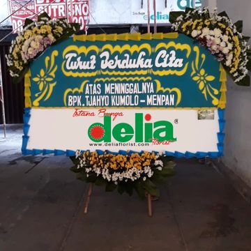 "Bunga Papan Jakarta. Keindahan bunga papan terbaik di Jakarta. Layanan delivery ke seluruh Jakarta.
