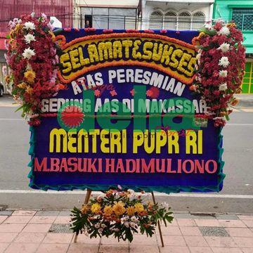 "Bunga Papan Makassar - Jual bunga papan tradisional Makassar yang indah dan unik".