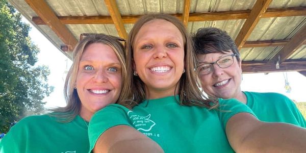 BJ Reece Orchards and Farm Market, Family Fun Activities, Apple Picking in Ellijay, North Georgia