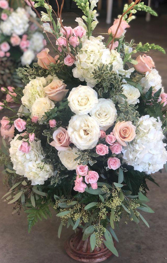 Stylish floral designs for every occasion