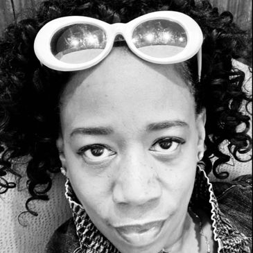 Photo of Dr. Nicole Elaine Avery (Author Headshot)