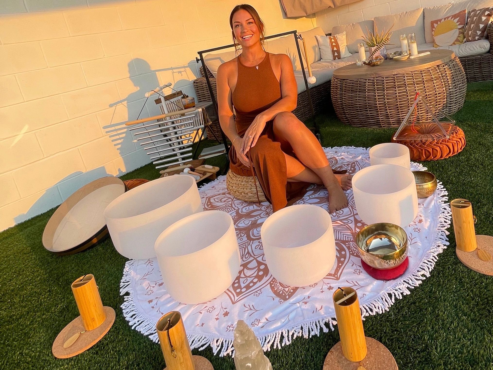 Sound Bath. Crystal Bowls and vibrational healing instruments