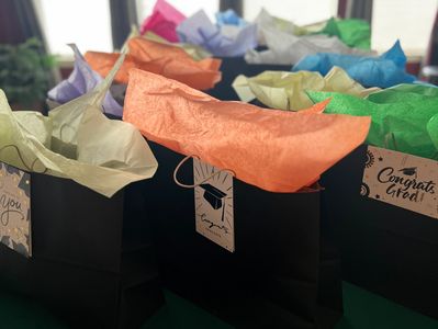 gift bags for senior grads
