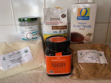 Ingredients
Whole Wheat Flour, Toasted Golden Flax Seeds, Shredded Coconut, Coconut Manna, Manuka Ho