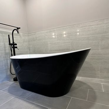 Free standing bath tub in Raleigh, NC