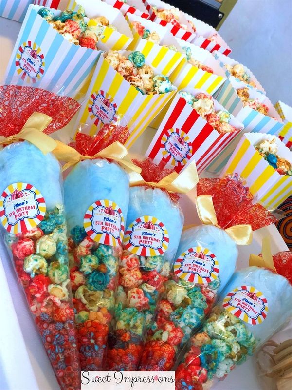 Candyfloss and Popcorn circus sweet cones
