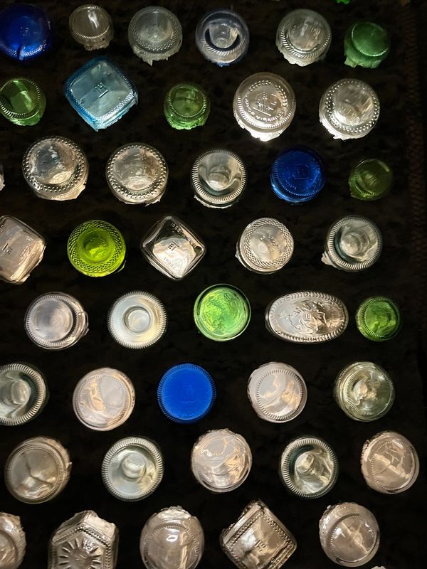 A good example of the glass bottle brick wall.