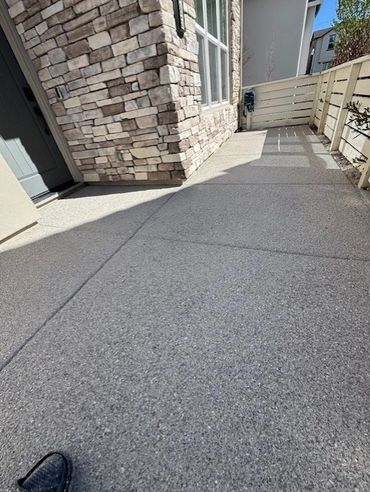 hybrid epoxy flake on a patio