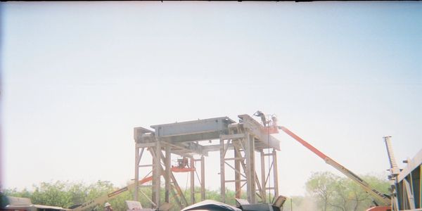 Sandblasting of substructure of Nabors drilling rig in Alice,TX