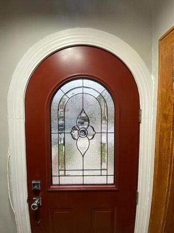Round top arch steel entrance door. Insulated fiberglass arch top doors entrance. Arch top round sto