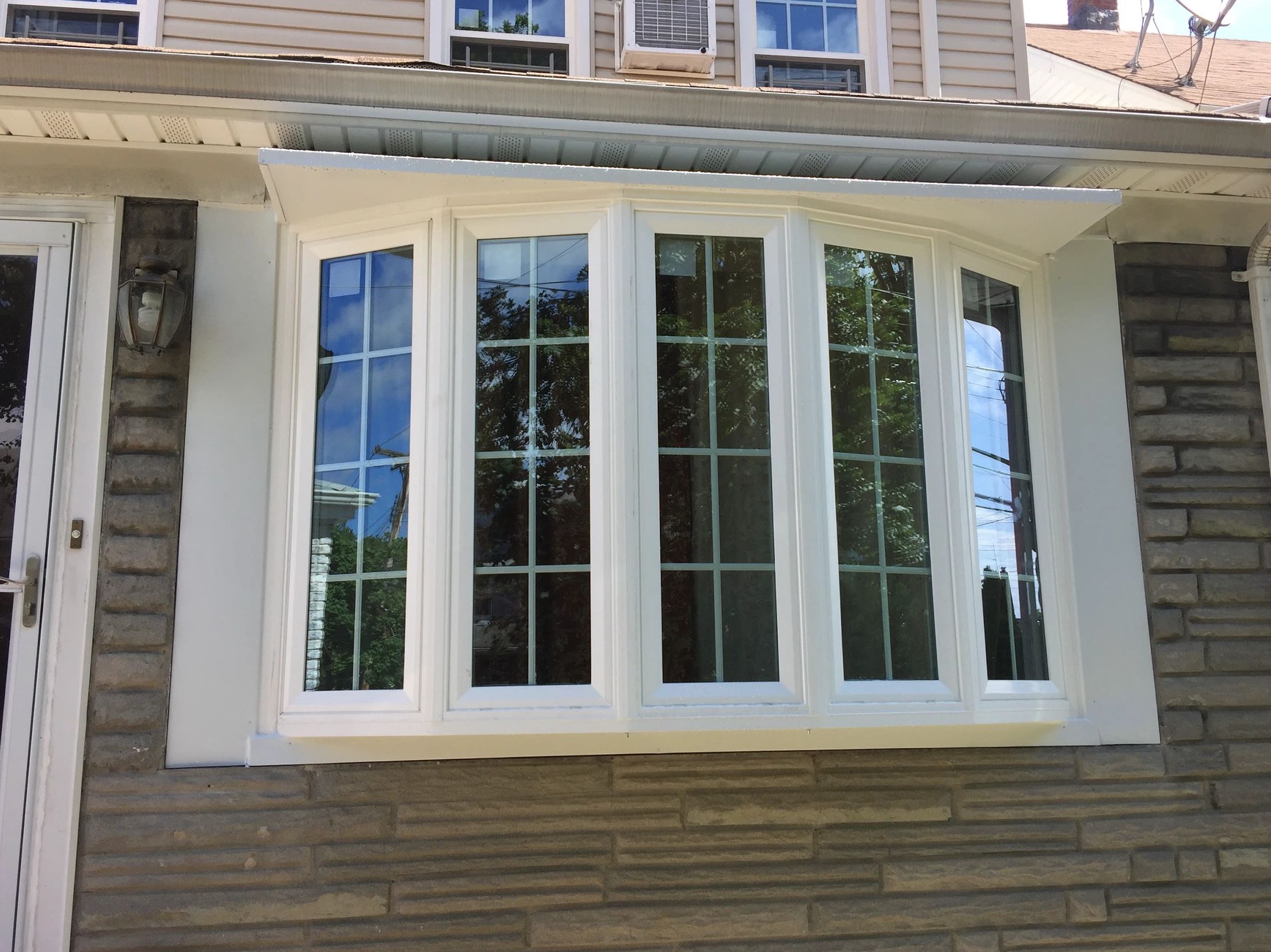 Bow and bay windows replacement.